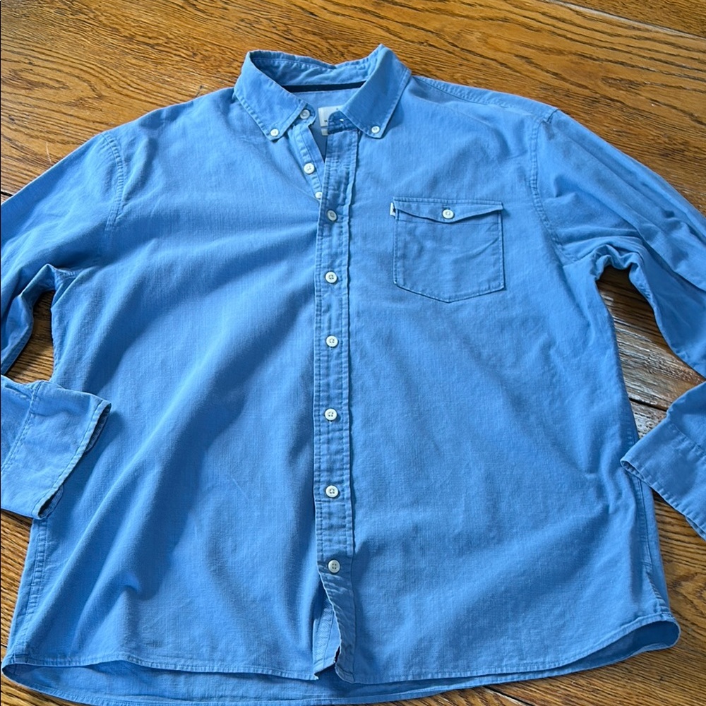 Johnnie-0 Hangin’ Out long sleeve shirt.  Blue 100% cotton fabric. Size Large